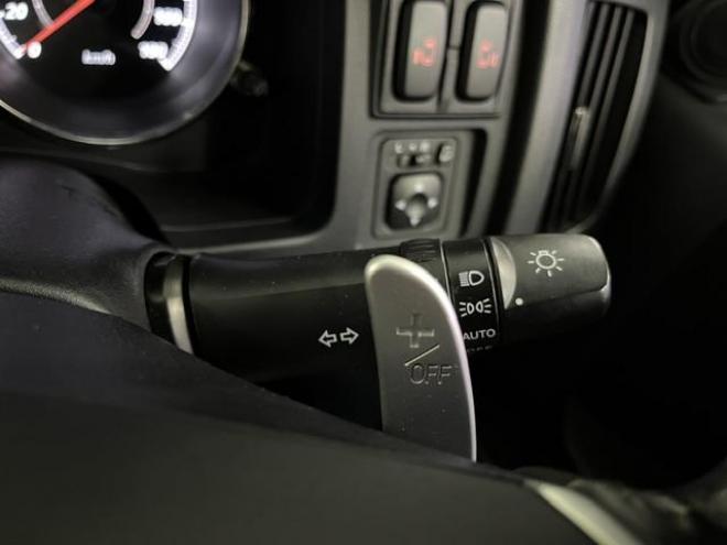 デリカＤ：５　Ｇパワーパッケージ　本州仕入　禁煙車　寒冷地仕様　ＭＫＷ１６ＡＷ＋ヨコハマホワイトレター　新品ＪＡＯＳブラックマッドガード　純正１８ＡＷ＋スタッドレスタイヤ付　アルパインリアフリップダウンモニター　ドライブレコーダー 4WD 2400 5Dr