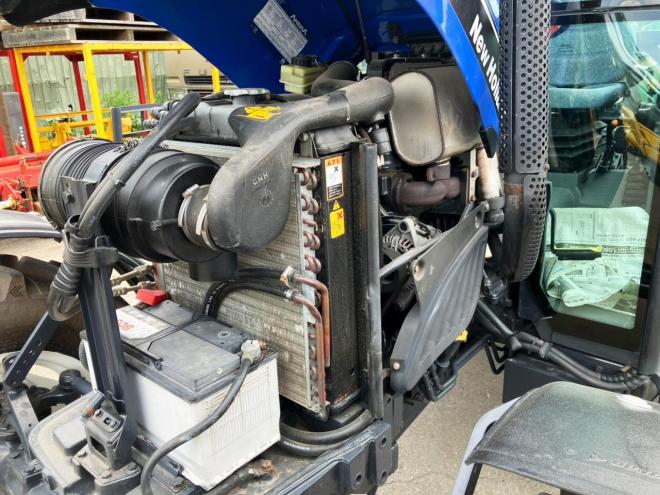トラクターニューホランド　中古　TN60SA