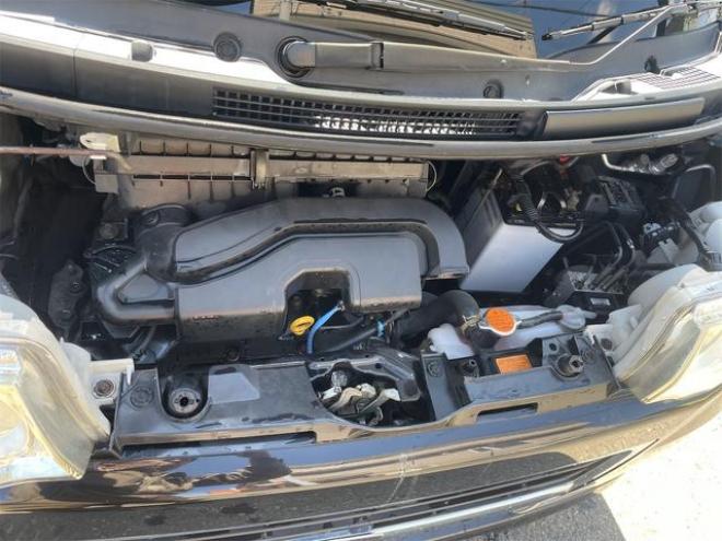 タントカスタムＸ　４ＷＤ　ドライブレコーダー　スライドドア　ＨＩＤ　スマートキー　ベンチシート　ＡＴ　盗難防止システム　ＡＢＳ　ＣＤ　ＭＤ　アルミホイール　衝突安全ボディ　エアコン　パワーステアリング　パワーウィンドウ 4WD 660 5Dr