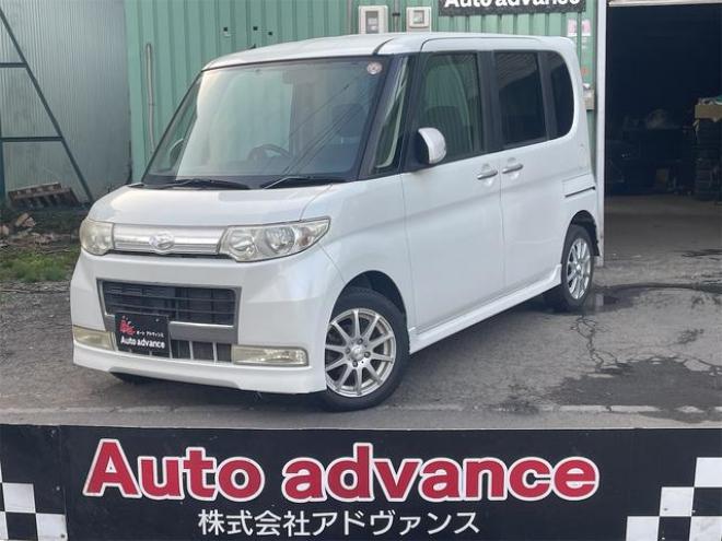 タントカスタムＲＳ　４ＷＤ　ＥＴＣ　電動スライドドア　ナビ　ＴＶ　ＨＩＤ　スマートキー　ターボ　ＣＶＴ　盗難防止システム　ＡＢＳ　アルミホイール　衝突安全ボディ　エアコン　パワーステアリング　パワーウィンドウ 4WD 660 5Dr
