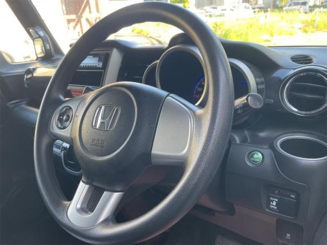 N-BOXカスタム Ｇ・Ｌパッケージ　４ＷＤ　　コムテック　２カメドラレコ　パワースライド　ＥＴＣ　ＴＲＣ　ＨＩＤ 4WD 660 5Dr