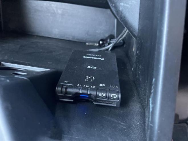 N-BOXカスタム Ｇ・Ｌパッケージ　４ＷＤ　　コムテック　２カメドラレコ　パワースライド　ＥＴＣ　ＴＲＣ　ＨＩＤ 4WD 660 5Dr