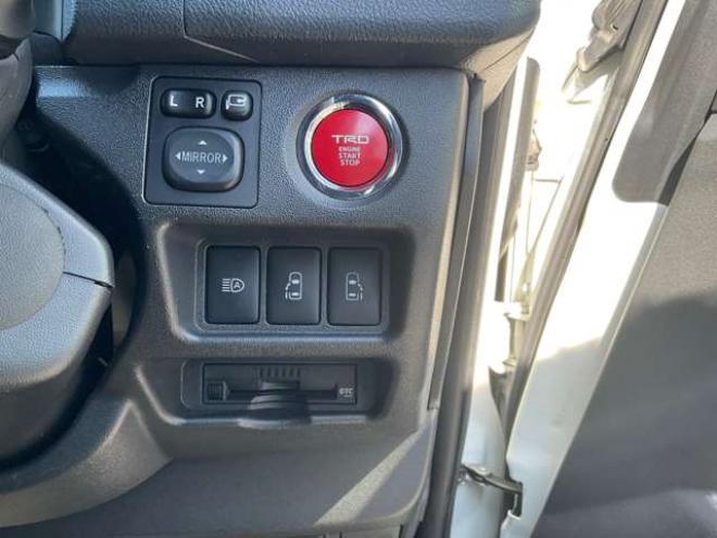ハイエースバン2.7 スーパーGL ダークプライムII ワイド ミドルルーフ ロングボディ 4WD　TOYOオープンカントリーR/Tタイヤ　ナイトロパワーM29スティンガー16インチAW　ワンオーナー　両側パワースライドドア　ETC　Pivot製オートクルーズ付きスロコン　Tom's製テールライト　JAOS リヤスキッドバー 2700