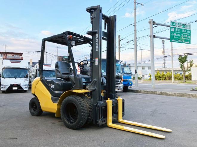 フォークリフトコマツ　中古　FD20C-17　サイドシフト　建機