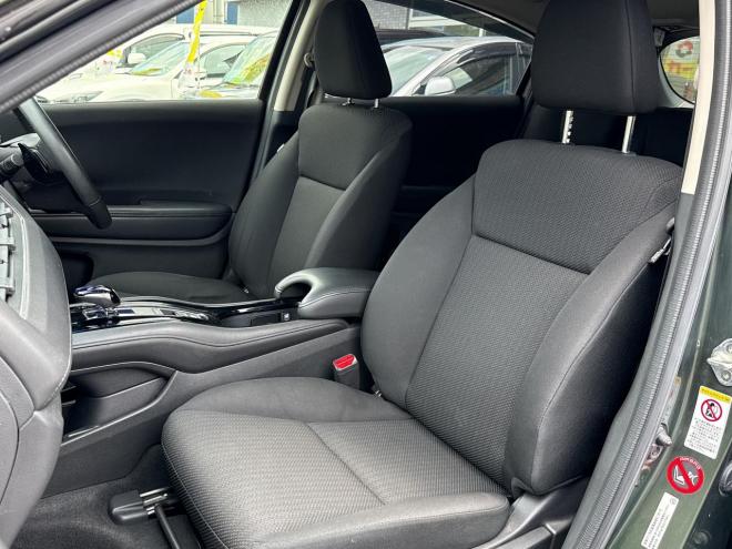 ヴェゼルハイブリッド1.5ハイブリッドX 4WD　本州仕入 あんしんパッケージ　LEDヘッドライト 4WD 1500 5Dr