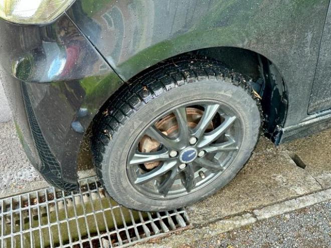 タントEXE  G  4WD エンジンスターター　タイミングチェーン車　ワンセグナビ　スマートキー 4WD 660 5Dr