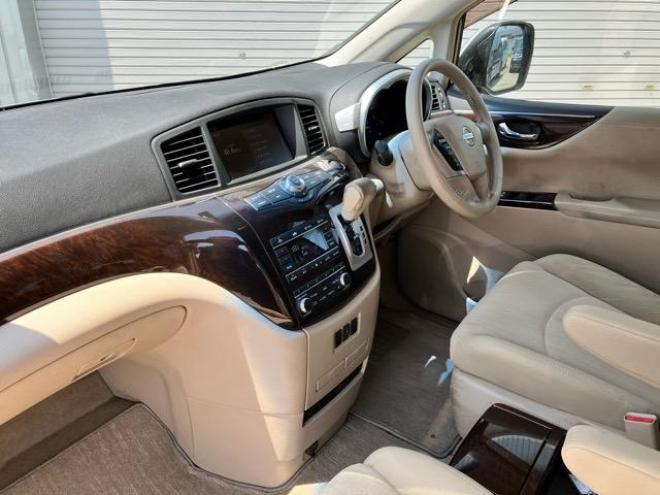 エルグランドハイウェイスター 4WD 2500 ５Dr