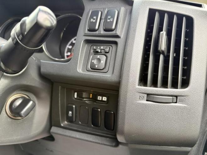 デリカＤ５　2.2DT　シャモニー　4WD 4WD 2200 5Dr