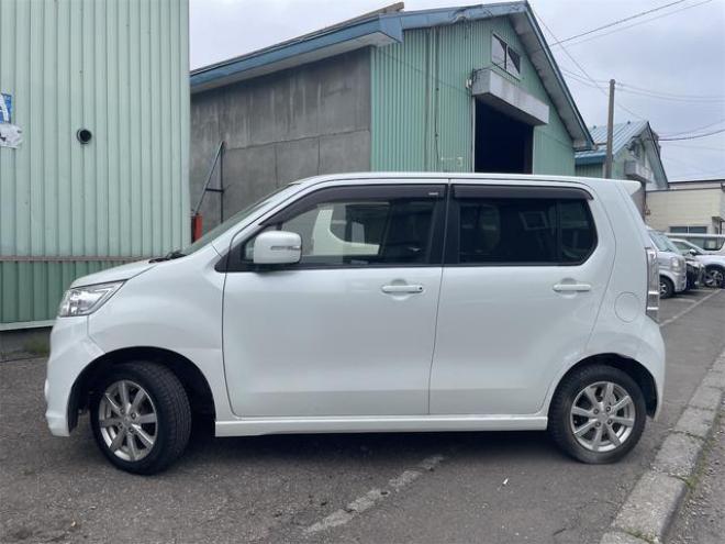 ワゴンRスティングレー　Ｘ　４ｗＤ　レーダーブレーキ　エコアイドル　ＴＶ　シートヒーター 4WD 660 5Dr