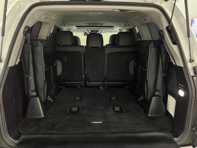 レクサスＬＸ５７０　本州仕入　寒冷地仕様　禁煙車　社外セキュリティ　マークレビンソン　純正２１インチＡＷ　社外１８ＡＷ＋スタッドレスタイヤ付　純正ブラックレザーシート　ヘッドアップディスプレイ　全方位パノラミックビュー 4WD 5700 5Dr
