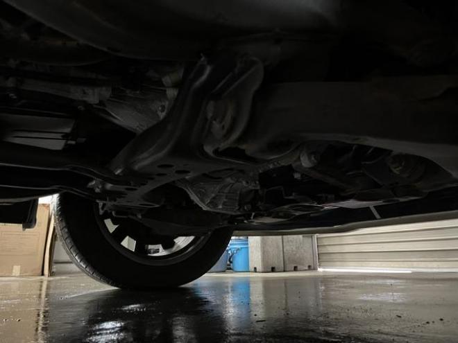 レクサスＬＸ５７０　本州仕入　寒冷地仕様　禁煙車　社外セキュリティ　マークレビンソン　純正２１インチＡＷ　社外１８ＡＷ＋スタッドレスタイヤ付　純正ブラックレザーシート　ヘッドアップディスプレイ　全方位パノラミックビュー 4WD 5700 5Dr