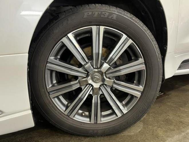 レクサスＬＸ５７０　本州仕入　寒冷地仕様　禁煙車　社外セキュリティ　マークレビンソン　純正２１インチＡＷ　社外１８ＡＷ＋スタッドレスタイヤ付　純正ブラックレザーシート　ヘッドアップディスプレイ　全方位パノラミックビュー 4WD 5700 5Dr