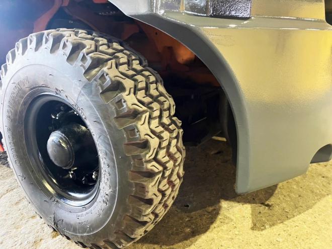 フォークリフトトヨタ　中古　8FDL25　建機