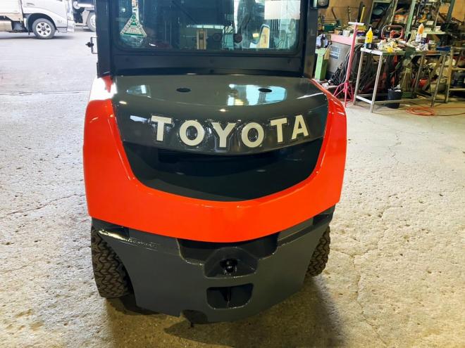 フォークリフトトヨタ　中古　8FDL25　建機