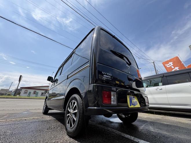 NV100クリッパーNV100  4WD  GX TURBO一家に一台軽パコ入庫　TURBO  寒冷地仕様　BTフルセグナビ　バックカメラカメラ　リアヒーター　アルミホイル　ETC エンスタ　格納ミラー　キーレス　エンシ゛ンオイル交換　ATF交換　スタットレス 4WD 660 ５Dr