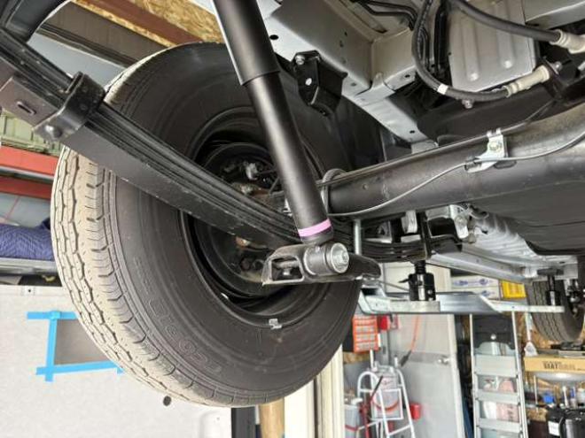 ハイエースファインテックツアラー4WD　R8.1登録済未使用車　デジタルインナーミラー　パノラミックビューモニター　寒冷地仕様　セカンドシート&サードシートオットマン付きキャプテンシート　10人乗り 登録済未使用車 2700
