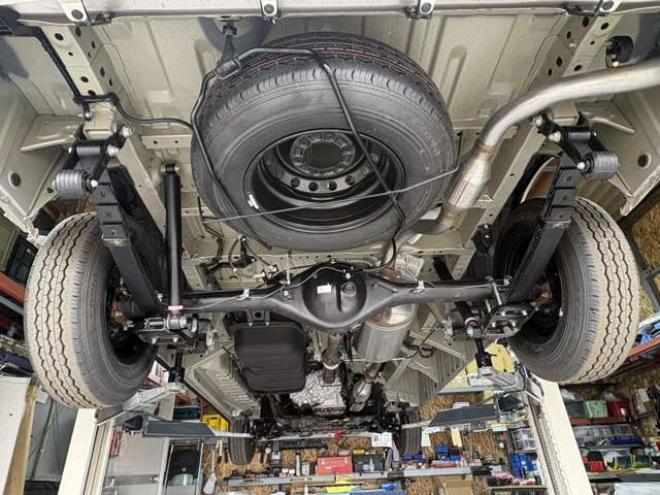 ハイエース2.7 グランドキャビン 4WD　令和8年2月登録　登録済未使用車 走行7キロ　パノラミックビューモニター デジタルインナーミラー　LEDヘッドランプ　LEDフォグランプ　ベージュメタリック　メーカー保証付 登録済未使用車 2700
