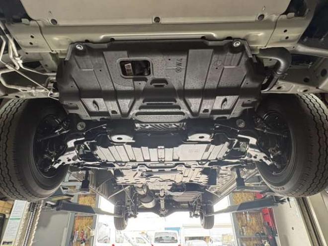 ハイエース2.7 グランドキャビン 4WD　令和8年2月登録　登録済未使用車 走行7キロ　パノラミックビューモニター デジタルインナーミラー　LEDヘッドランプ　LEDフォグランプ　ベージュメタリック　メーカー保証付 登録済未使用車 2700