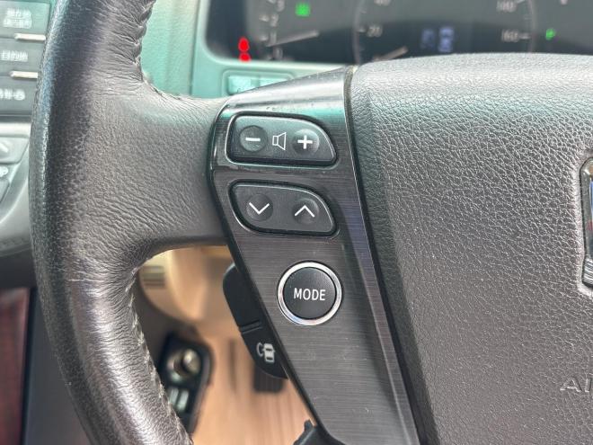 クラウン3.0ロイヤルサルーンi-Four 4WD　ローンが不安な方＜優遇ローン＞　純正ナビTV　クルーズコントロール　HID 4WD 3000 5Dr