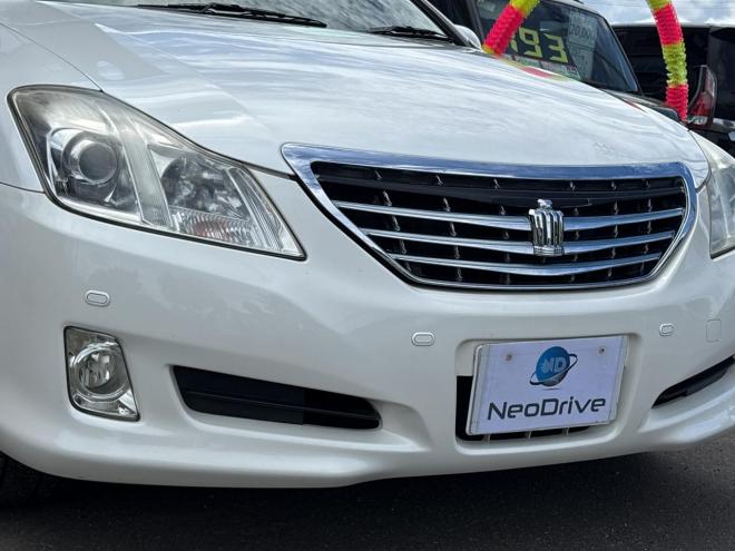 クラウン3.0ロイヤルサルーンi-Four 4WD　ローンが不安な方＜優遇ローン＞　純正ナビTV　クルーズコントロール　HID 4WD 3000 5Dr