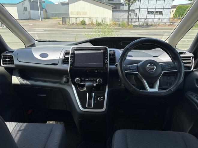 セレナ2.0X VセレクションⅡ 4WD　ローンが不安な方＜優遇ローン＞　本州仕入　寒冷地仕様　 軽減ブレーキ　純正ナビTV 4WD 2000 5Dr