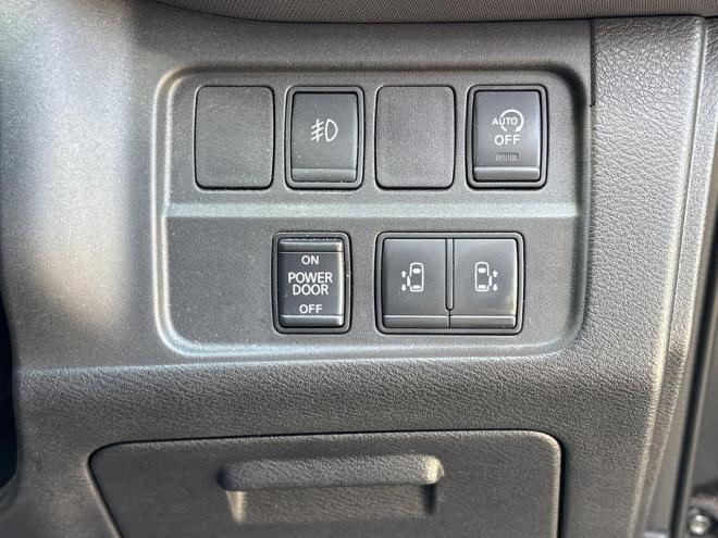 セレナ2.0X VセレクションⅡ 4WD　ローンが不安な方＜優遇ローン＞　本州仕入　寒冷地仕様　 軽減ブレーキ　純正ナビTV 4WD 2000 5Dr