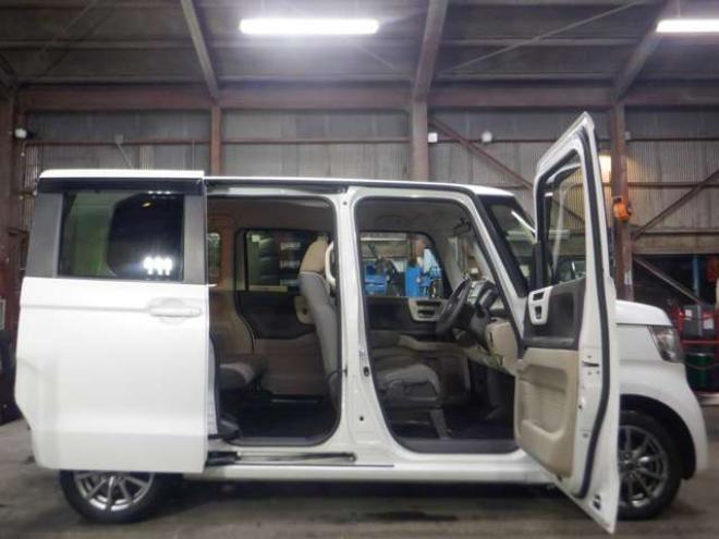 N-BOXG L ホンダセンシング 4WD　4WD　ナビ　B/T　USB接続　バックカメラ　ETC　クルコン　純正エンスタ　衝突軽減　バックカメラ　シートヒーター　ステアリングスイッチ　　LEDヘッドライト　ヒーテッドドアミラー　Pスタート 660