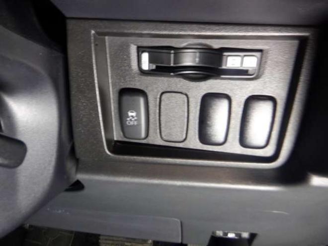 デリカD：5 2.4 G パワーパッケージ 4WD　本州仕入・ナビ・TV・B/T・Bカメラ・両側電動・16インチオープンカントリーR/Tタイヤ・リアモニター・スマートキー・リアヒーター・フォグランプ・クルコン・HID・パドルシフト・ETC・フルフラットシート 2400