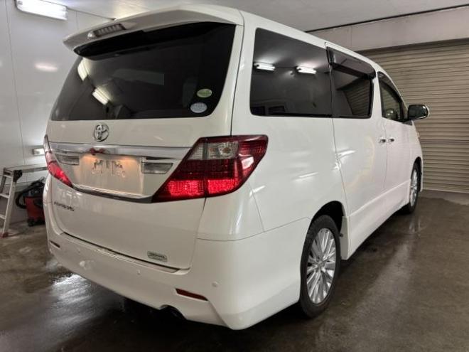 アルファード２４０Ｓ　本州仕入　禁煙車　純正１８インチＡＷ＋新品夏タイヤ　純正１６ＡＷ＋スタッドレスタイヤ付　両側パワースライドドア　純正ナビ　地デジ　Ｂｌｕｅｔｏｏｔｈオーディオ　バックカメラ　ドライブレコーダー　ＥＴＣ 4WD 2400 5Dr