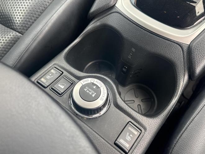 エクストレイル2.0 20XハイブリッドEブレーキPKG 4WD　ローンが不安な方＜優遇ローン＞　本州仕入 寒冷地仕様 SDナビTV 4WD 2000 5Dr