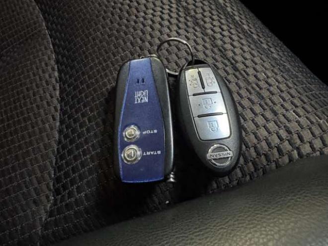エルグランド2.5 250ハイウェイスター 4WD　両側Pスライド　全周囲カメラ　ナビ　TV　Bluetooth 2500