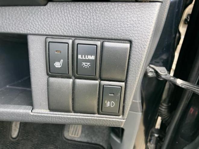 ワゴンRスティングレー　リミテッドＩＩ　４ｗｄ 2WD 660 5Dr