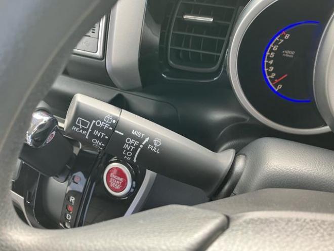 N-BOX+カスタム　Ｇ　４ＷＤ　ワンオーナー　ＴＶ付ナビ　バックカメラ　スマートキー　アイドリングストップ 4WD 660 5Dr