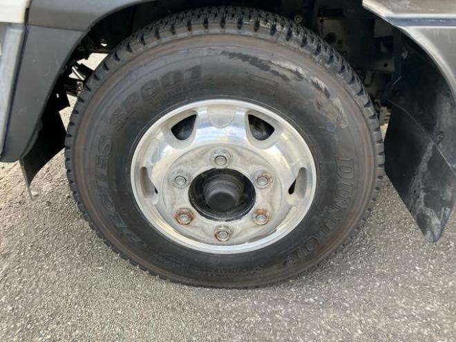 フォワードベースグレード　積載量２７００ｋｇ　荷台アルミ　荷台長さ５．３ｍ　巾２．１２ｍ　深さ１．４ｍ 2WD 7800(D) 2Dr