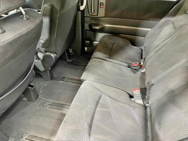 ステップワゴン2.0スパーダZ 4WD 5年保証 スマキー 両側パワスラ ナビTV Bカメ ETC 自社認証工場 車検整備2年付 修復歴無 寒冷地仕様 禁煙