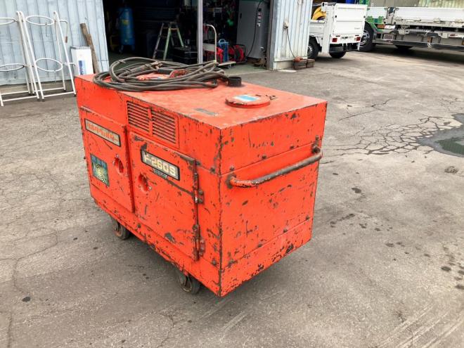 溶接機クボタ　中古　エンジンヴェルダー　F-260S　