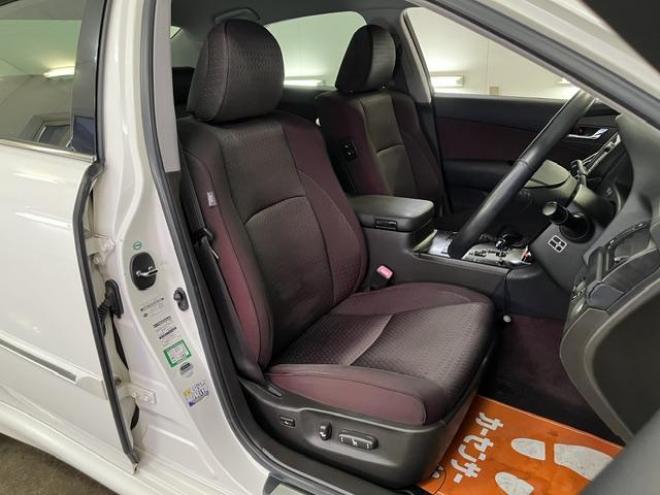 クラウンアスリート　ｉ－Ｆｏｕｒ　ナビパッケージ　本州仕入　禁煙車　プレシャス１９インチＡＷ　社外１７ＡＷ＋スタッドレスタイヤ付　純正ＨＤＤナビ　フルセグ地デジ　ＤＶＤ再生　Ｂｌｕｅｔｏｏｔｈオーディオ　バックカメラ　コーナーセンサー　ＥＴＣ 4WD 2500 4Dr