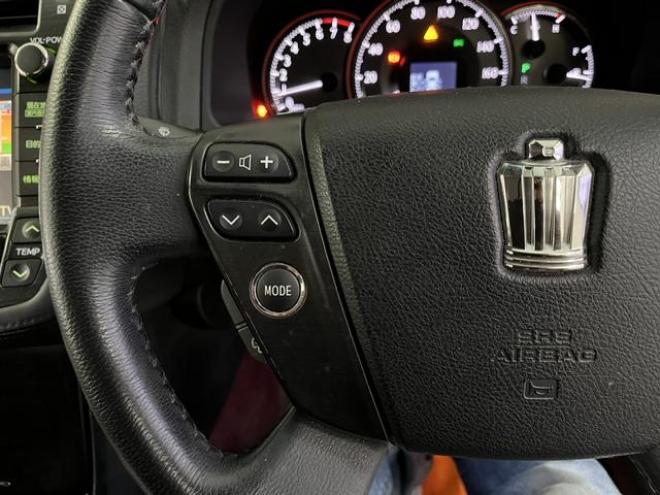 クラウンアスリート　ｉ－Ｆｏｕｒ　ナビパッケージ　本州仕入　禁煙車　プレシャス１９インチＡＷ　社外１７ＡＷ＋スタッドレスタイヤ付　純正ＨＤＤナビ　フルセグ地デジ　ＤＶＤ再生　Ｂｌｕｅｔｏｏｔｈオーディオ　バックカメラ　コーナーセンサー　ＥＴＣ 4WD 2500 4Dr