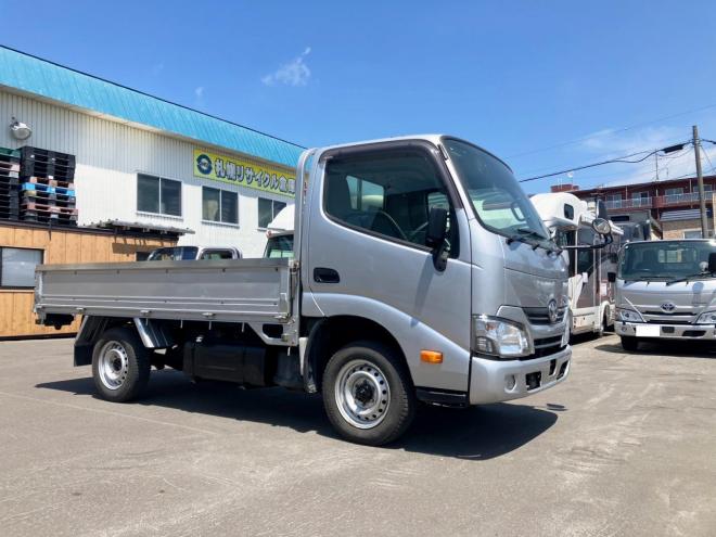 ダイナ中古　平ボディ　4WD　小型トラック