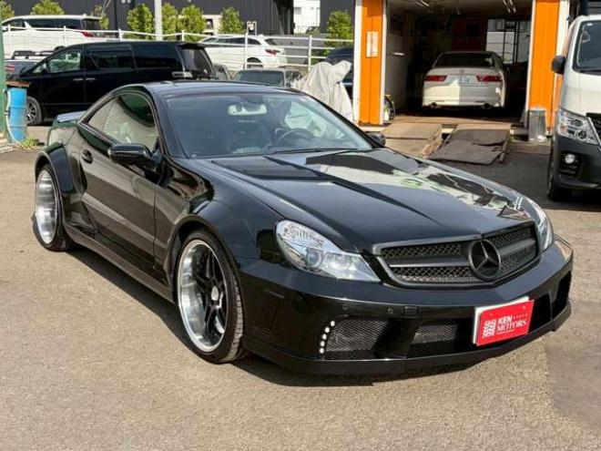 ベンツSLクラス SL55AMG　左ハンドル　AMGエンジン　ワイドボディ仕様　シートヒーター　エアコン　ワークグノーシス　TVナビ　本革シート　社外エアロ　バックカメラ　ETC　キーレスエントリー 正規輸入車 2WD 5500