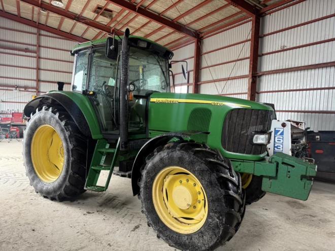 トラクタージョンディア JD6520SE 6気筒 120馬力？