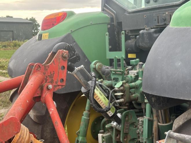 トラクタージョンディア JD6520SE 6気筒 120馬力？