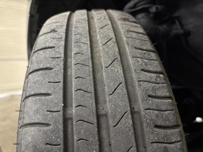 ノートＸ　ＦＯＵＲ　禁煙車　純正ナビ　フルセグ地デジ　Ｂｌｕｅｔｏｏｔｈオーディオ　バックカメラ　純正エンジンスターター　インテリジェントキー　純正１５インチＡＷ　スタッドレスタイヤ付　タイミングチェーン車 4WD 1200 5Dr