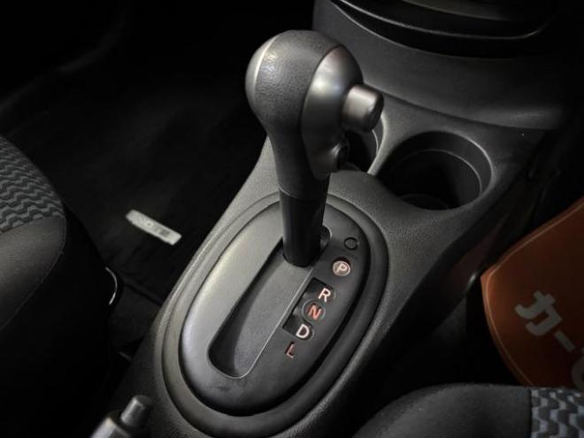 ノートＸ　ＦＯＵＲ　禁煙車　純正ナビ　フルセグ地デジ　Ｂｌｕｅｔｏｏｔｈオーディオ　バックカメラ　純正エンジンスターター　インテリジェントキー　純正１５インチＡＷ　スタッドレスタイヤ付　タイミングチェーン車 4WD 1200 5Dr