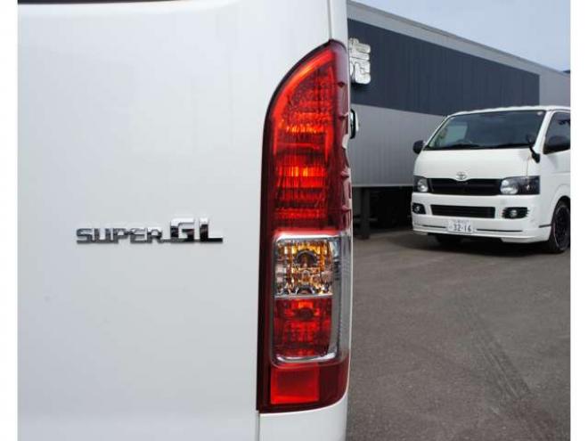 ハイエースバン3.0 スーパーGL ロング ディーゼルターボ 4WD　ダークプライムII 4WD走行2.3万km新品タイヤホイール415COBRAフロントスポイラービッグナビ 3000