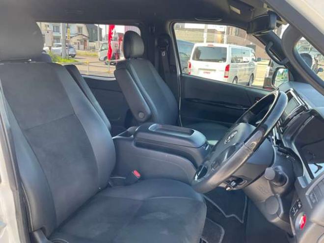 ハイエースバン2.7 スーパーGL ダークプライムII ワイド ミドルルーフ ロングボディ 4WD　TOYOオープンカントリーR/Tタイヤ　ナイトロパワーM29スティンガー16インチAW　ワンオーナー　両側パワースライドドア　ETC　Pivot製オートクルーズ付きスロコン　Tom's製テールライト　JAOS リヤスキッドバー 2700