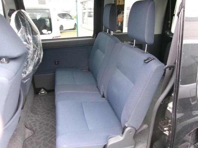 ピクシスバンクルーズ 4WD 660 5Dr