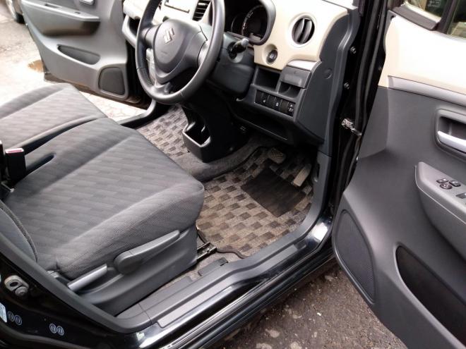 ワゴンRワゴンＲ ＦＸリミテッド ４ＷＤ　ＡＢＳ　スマートキー　プッシュスタート　アイドリングストップ　ナビＴＶ　ブルーツース　リモコンスターター　ドアミラーウインカー　Ｄ席シートヒーター　夏冬タイヤ付　車検令和１０年７月 4WD 660 5Dr