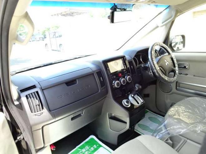 デリカD：5 2.4 G パワーパッケージ 4WD　本州車　保証1年/走行距離無制限　4WD　両側パワースライドドア　純正ナビ　地デジ　バックカメラ　フリップダウンモニター　ビルトインETC　18インチアルミホイール　純正HID　前後ドライブレコーダー 2400