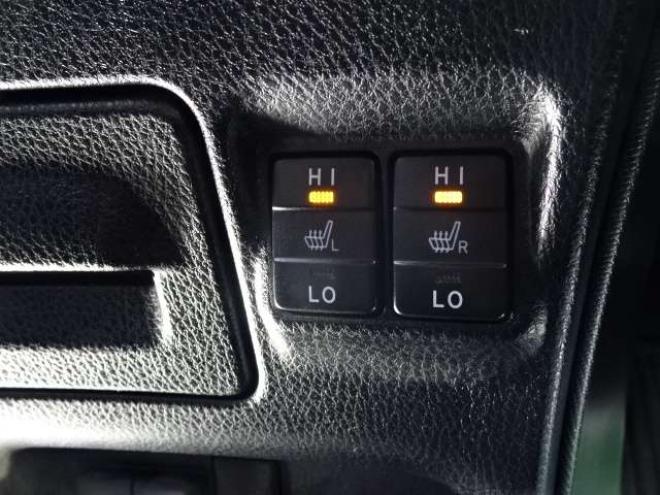 エスクァイア2.0 Gi 4WD　本州車　保証1年/走行距離無制限　4WD　セーフティセンス　両側パワースライドドア　社外ナビ　バックカメラ　本革シート　前席シートヒーター　アイドリングストップ　ビルトインETC　LEDヘッドライト　冬タイヤ付 2000